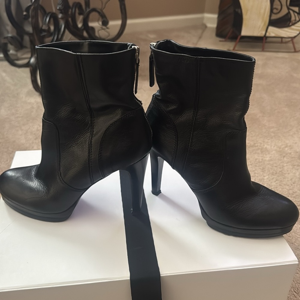 Nine West Black Leather High-Heel Ankle Boots - Picture 5 of 6